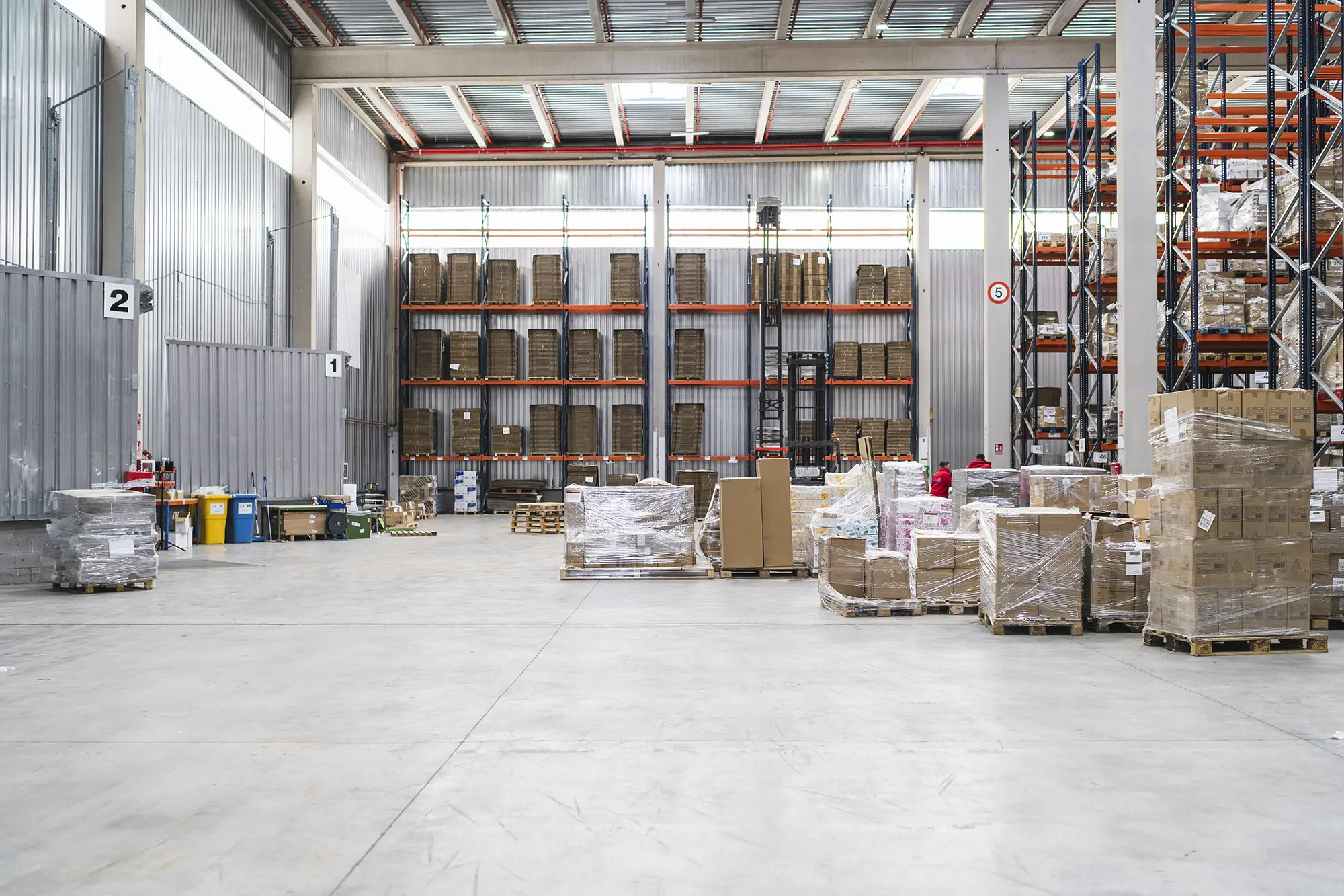 3PL cold storage warehouse with stacked pallets ready for distribution
